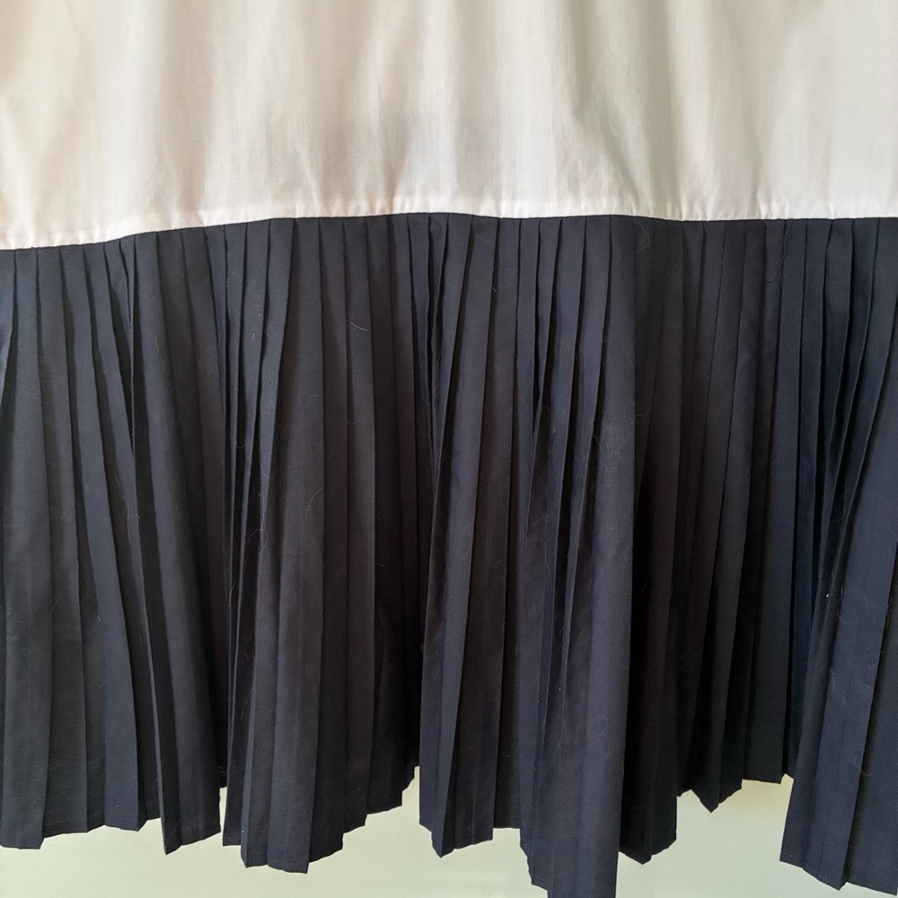 Simons Icone White Pleated Navy Oversize Shirt Dress - Size M - Picture 11 of 11